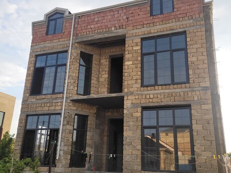 5 otaq · 420 m²