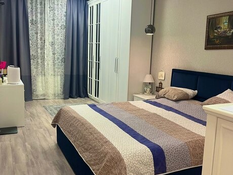 Ağ şəhərdə 3 otaqlı yeni tikili mənzil kirayə verilir, 125 m², 1 100 AZN/ay, şəkil 2 / 12