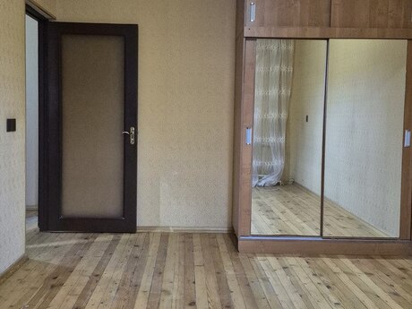 3 otaq · 65 m² · 2/9 mərtəbə, 8-ci mikrorayon