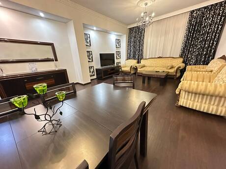 Gənclikdə 4 otaqlı yeni tikili mənzil satılır, 181 m², 550 000 AZN, şəkil 5 / 12