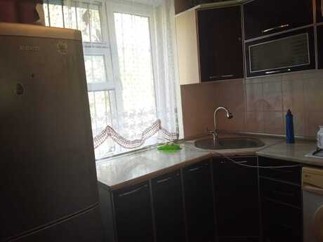 Elan №6547788 - Bakı, Nərimanov r., 3 otaqlı, 67 m², 2/5 mərtəbə