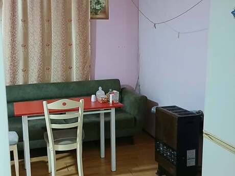 Продаётся 2-комнатная квартира в старом фонде, Memar Əcəmi, 65 м², 153 000 AZN, фото 4 / 8