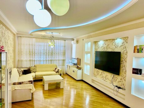 Объявление №6547874 - Баку, м. Насими, 3-комн., 130 м², 9/17 этаж