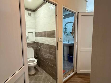 Продаётся 2-комнатная квартира в старом фонде, Xalqlar Dostluğu, 62 м², 167 000 AZN, фото 4 / 12