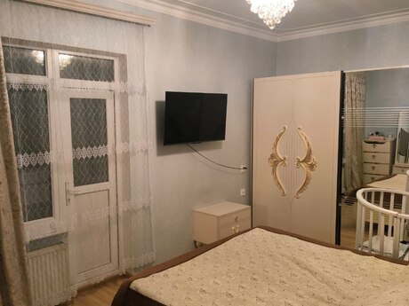 Bakıxanovda 3 otaqlı köhnə tikili mənzil satılır, 80 m², 199 000 AZN, şəkil 5 / 12