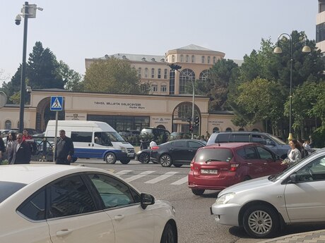 Gənclikdə 3 otaqlı köhnə tikili mənzil kirayə verilir, 85 m², 750 AZN/ay, şəkil 2 / 12