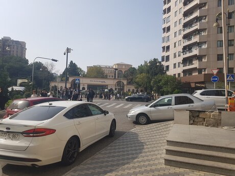 Gənclikdə 3 otaqlı köhnə tikili mənzil kirayə verilir, 85 m², 750 AZN/ay, şəkil 4 / 12