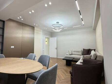 Neftçilərdə 2 otaqlı yeni tikili mənzil kirayə verilir, 85 m², 1 000 AZN/ay, şəkil 2 / 12