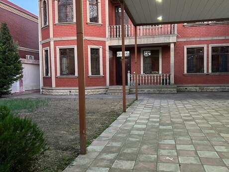 Mərdəkanda 4 otaqlı həyət evi kirayə verilir, 400 m², 850 AZN/ay, şəkil 2 / 12