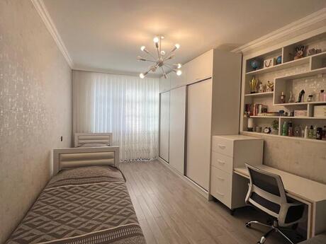 Azadlıq Prospektidə 3 otaqlı köhnə tikili mənzil satılır, 70 m², 215 000 AZN, şəkil 3 / 12