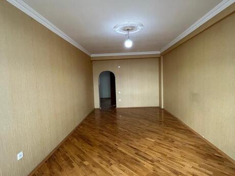 İnşaatçılarda 3 otaqlı yeni tikili mənzil satılır, 118 m², 262 000 AZN, şəkil 2 / 12