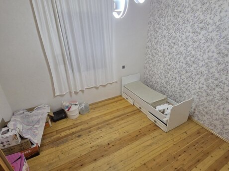 4 otaq · 168 m², Zirə