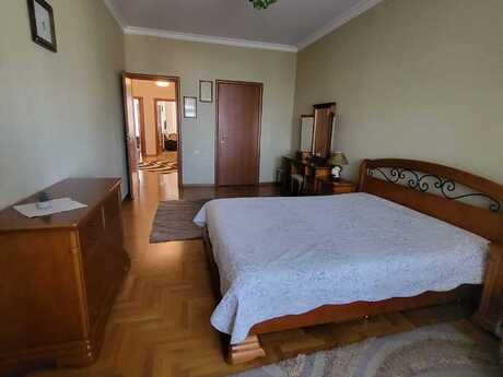 Сдаётся 4-комнатная квартира в новостройке, Nizami, 170 м², 1 300 AZN/мес, фото 3 / 12