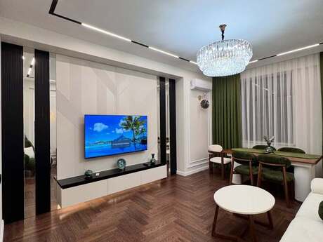 Renessans Palace kompleksində 2 otaqlı yeni tikili mənzil kirayə verilir, 90 m², 1 500 AZN/ay, şəkil 2 / 12