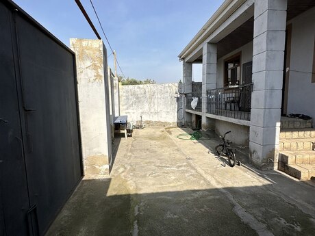 Mehdiabadda 5 otaqlı həyət evi satılır, 140 m², 98 000 AZN, şəkil 2 / 12
