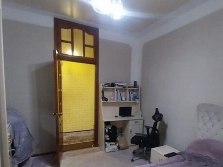 Sahildə 2 otaqlı köhnə tikili mənzil satılır, 52 m², 119 000 AZN, şəkil 3 / 8