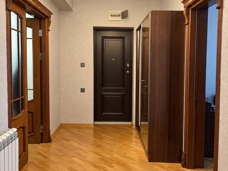2-room new-build apartment for sale in Memar Əcəmi, 85 m², 245 000 AZN, photo 5 / 6