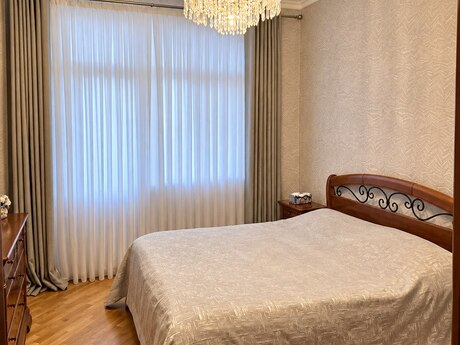 2-room new-build apartment for sale in Memar Əcəmi, 85 m², 245 000 AZN, photo 4 / 6