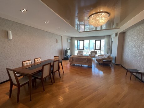 Park Azure kompleksində 3 otaqlı yeni tikili mənzil satılır, 215 m², 800 000 AZN, şəkil 2 / 12
