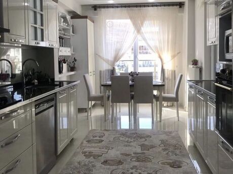 2-room new-build apartment for rent in Nizami, 70 m², 1 300 AZN/mo, photo 4 / 5