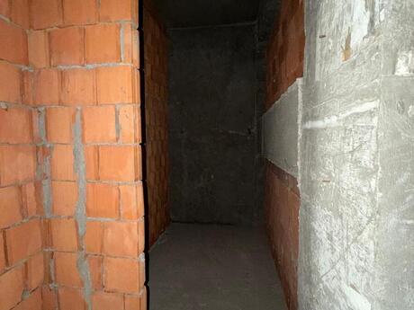 4-room new-build apartment for sale in Azadlıq Prospekti, 162 m², 439 000 AZN, photo 2 / 4