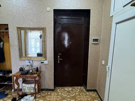 28 Mayda 3 otaqlı köhnə tikili mənzil kirayə verilir, 82 m², 320 000 AZN/ay, şəkil 4 / 12