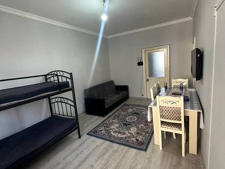 Memar Əcəmidə 2 otaqlı köhnə tikili mənzil kirayə verilir, 60 m², 550 AZN/ay, şəkil 4 / 9