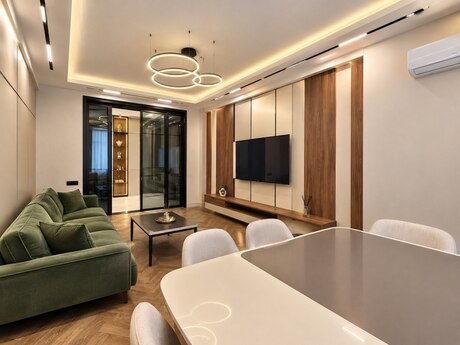 2 rooms · 74 m² · floor 8/17, Renessans Palace