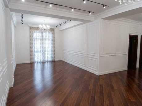 Ağ şəhərdə 4 otaqlı yeni tikili mənzil satılır, 202 m², 1 000 000 AZN, şəkil 4 / 9