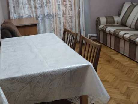Yasamalda 1 otaqlı köhnə tikili mənzil kirayə verilir, 50 m², 500 AZN/ay, şəkil 2 / 5