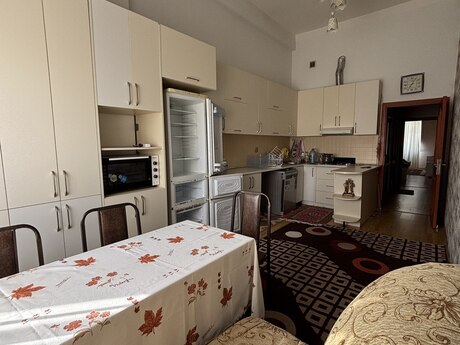 Nəriman Nərimanovda 2 otaqlı yeni tikili mənzil kirayə verilir, 80 m², 1 000 AZN/ay, şəkil 2 / 12