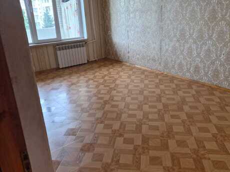 Əhmədlidə 3 otaqlı köhnə tikili mənzil kirayə verilir, 80 m², 550 AZN/ay, şəkil 2 / 8