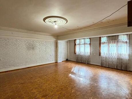 Nərimanovda 4 otaqlı köhnə tikili mənzil satılır, 95 m², 250 000 AZN, şəkil 3 / 12