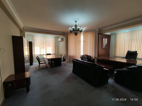 İçəri Şəhərdə 4 otaqlı yeni tikili mənzil satılır, 170 m², 440 000 AZN, şəkil 5 / 12