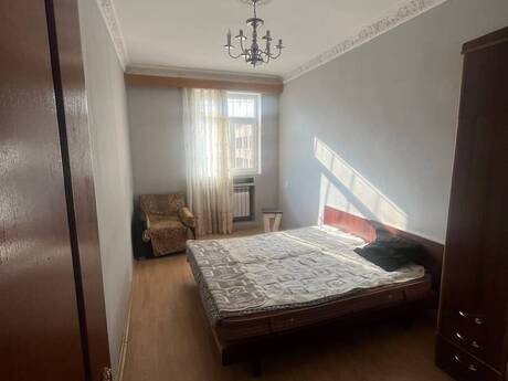 28 Mayda 3 otaqlı köhnə tikili mənzil kirayə verilir, 70 m², 799 AZN/ay, şəkil 4 / 8
