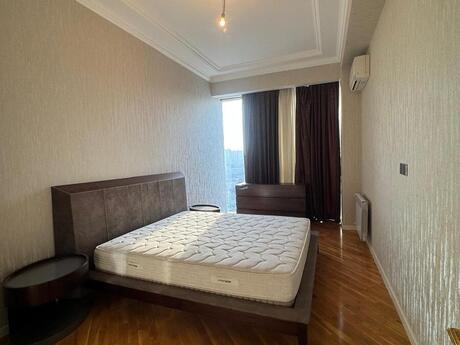 8 Noyabrda 3 otaqlı yeni tikili mənzil satılır, 110 m², 410 000 AZN, şəkil 4 / 8