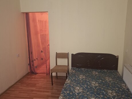 Сдаётся 2-комнатная квартира в старом фонде, NZS, 47 м², 370 AZN/мес, фото 2 / 9