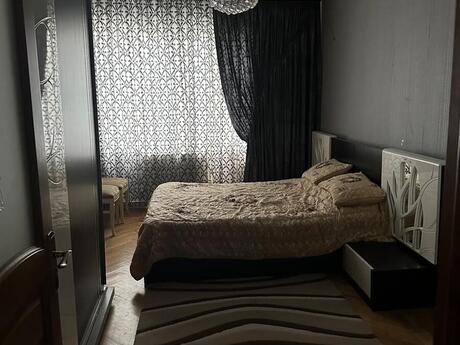 8-ci mikrorayonda 2 otaqlı köhnə tikili mənzil kirayə verilir, 55 m², 680 AZN/ay, şəkil 5 / 8