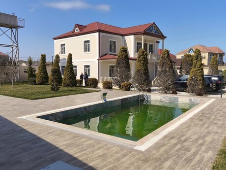 7 rooms · 250 m², Novxanı