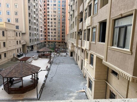 28 Mayda 3 otaqlı yeni tikili mənzil kirayə verilir, 100 m², 1 200 AZN/ay, şəkil 3 / 12