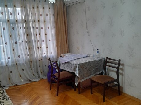 Продаётся 3-комнатная квартира в старом фонде, Azadlıq Prospekti, 80 м², 255 000 AZN, фото 4 / 12