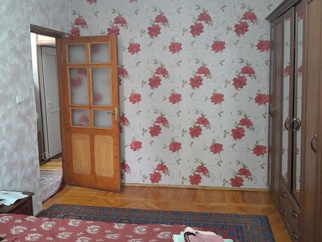 Продаётся 3-комнатная квартира в старом фонде, Azadlıq Prospekti, 80 м², 255 000 AZN, фото 5 / 12