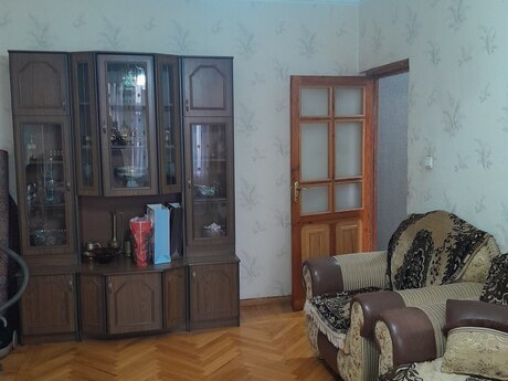 Продаётся 3-комнатная квартира в старом фонде, Azadlıq Prospekti, 80 м², 255 000 AZN, фото 3 / 12