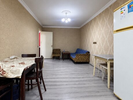 Elmlər Akademiyasında 2 otaqlı köhnə tikili mənzil satılır, 40 m², 115 000 AZN, şəkil 3 / 7