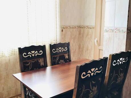 Qaraçuxurda 2 otaqlı köhnə tikili mənzil satılır, 50 m², 135 000 AZN, şəkil 3 / 11