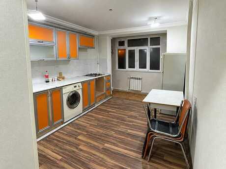 2-room old-build apartment for sale in Xalqlar Dostluğu, 65 m², 172 000 AZN, photo 4 / 7