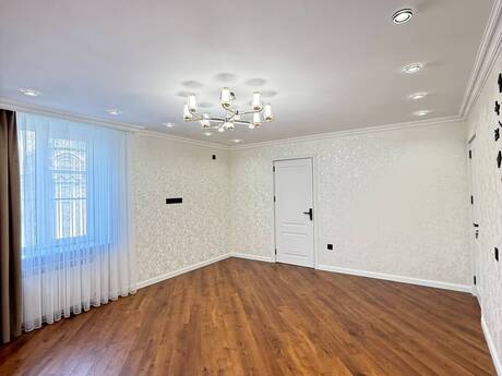 Yasamalda 2 otaqlı köhnə tikili mənzil satılır, 60 m², 195 000 AZN, şəkil 4 / 12