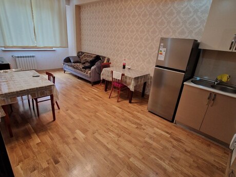 Qara Qarayevdə 2 otaqlı yeni tikili mənzil kirayə verilir, 50 m², 550 AZN/ay, şəkil 4 / 9