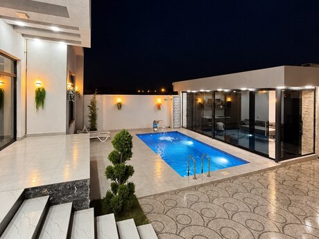 Mərdəkanda 4 otaqlı həyət evi kirayə verilir, 150 m², 180 AZN/ay, şəkil 2 / 12
