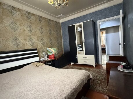 Əhmədlidə 3 otaqlı köhnə tikili mənzil satılır, 80 m², 202 000 AZN, şəkil 2 / 12